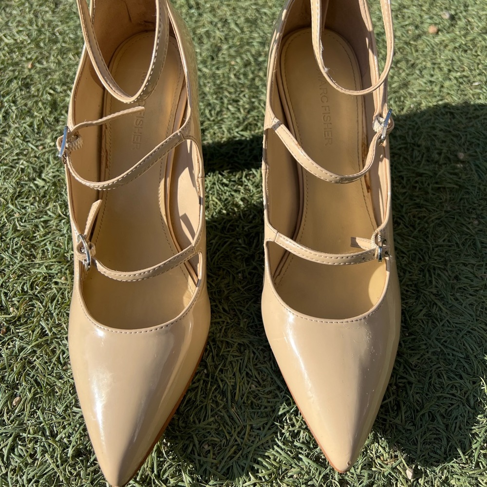 Nude Marc Fisher Heels